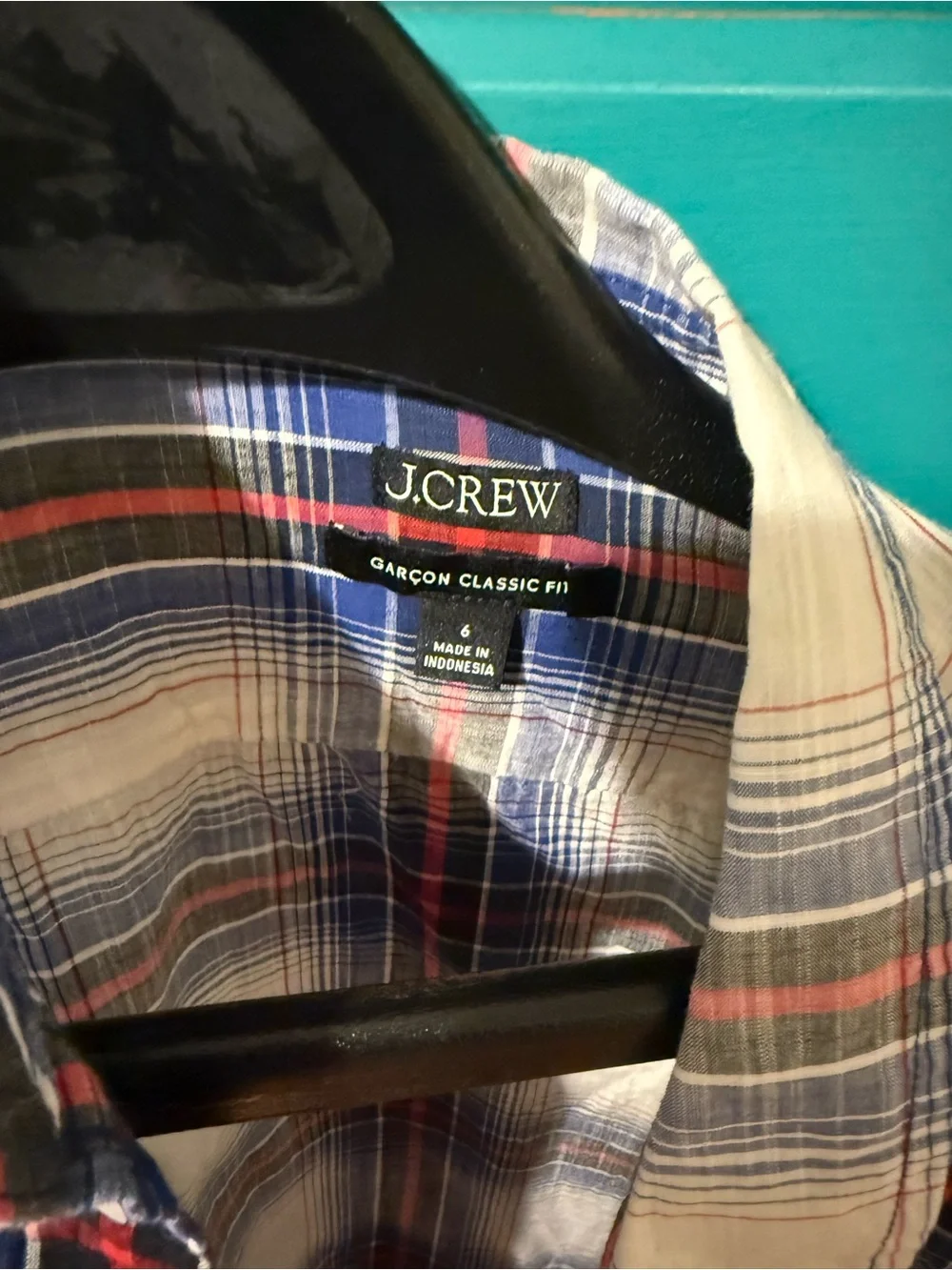 J.Crew Garçon Classic Fit plaid button-down, women’s size 6.
